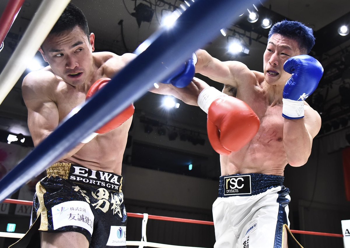 Nob_yasumura's tweet photo. 夜はKrush撮影でした。大会結果の詳細は以下のリンク先へ。
https://t.co/L8UsmuZ19S
#krush161 #krush #k1wgp #格闘技 https://t.co/XyWy97KBaL