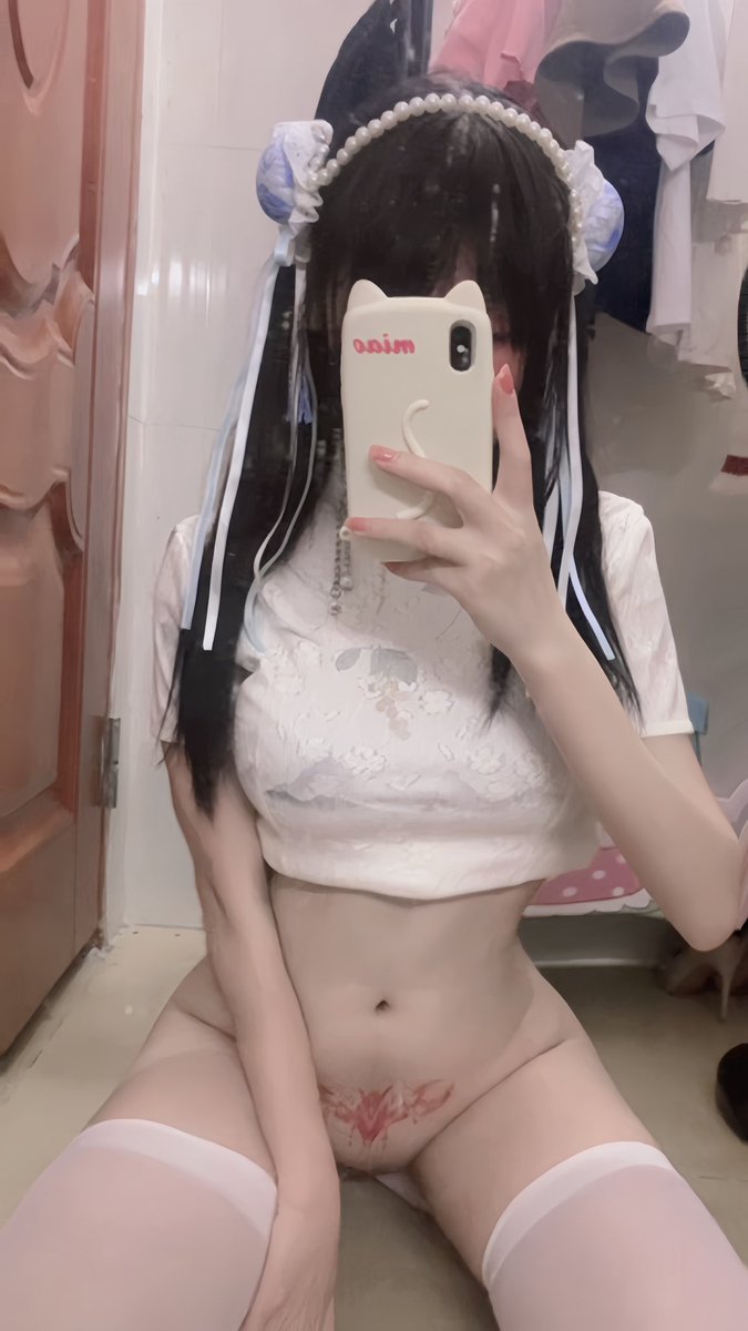 xiaoyu520XY's tweet photo. 魅魔纹中华娘.穿上衣服谁也看不到.你以为我乖乖的.其实我是所有人当中最色的 https://t.co/fLHUE6Q7Hk