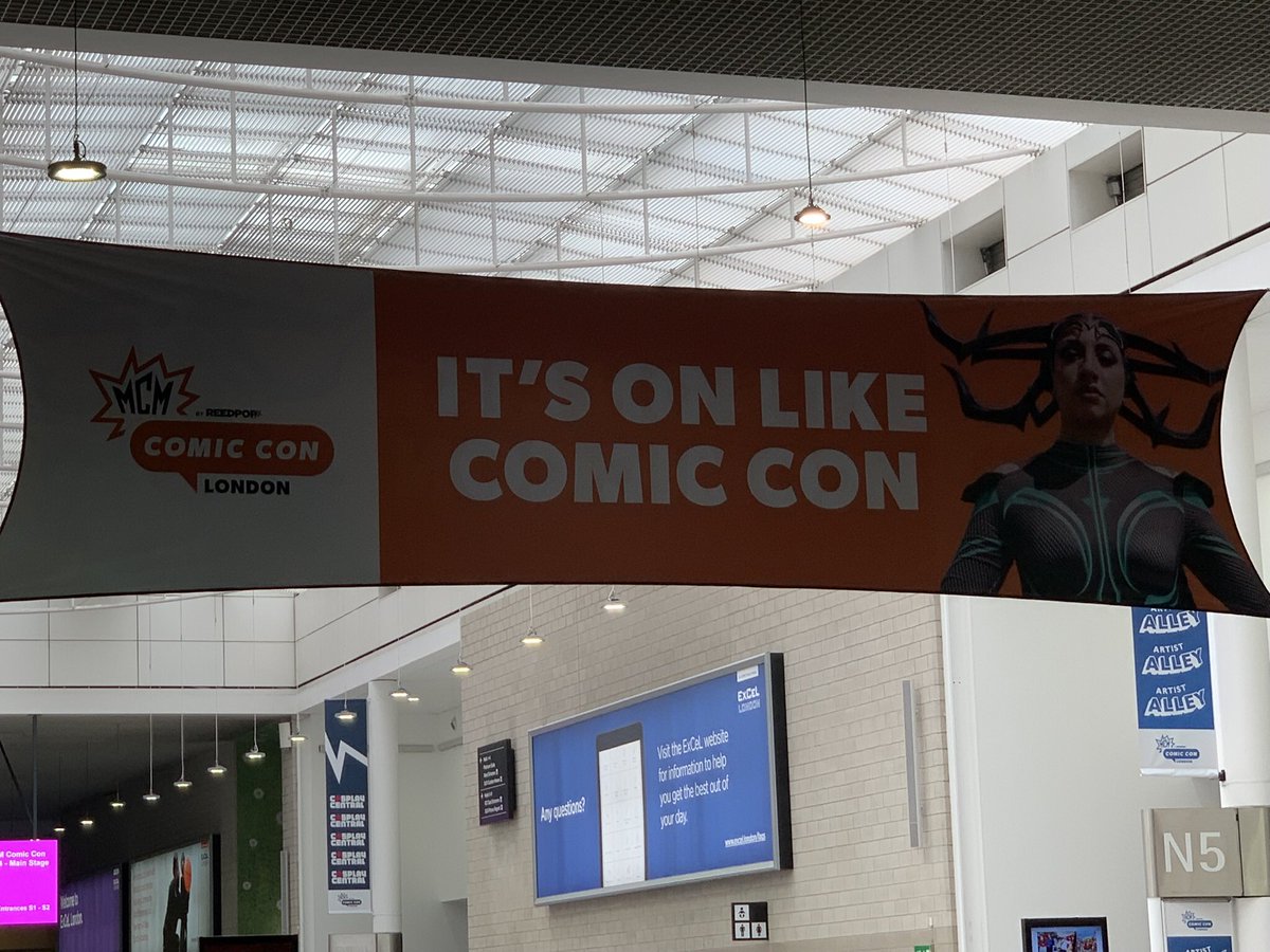 jaro61's tweet photo. MCM Comic Con was awesome! #MCMComicCon #MCMLondon https://t.co/okkCcQp5nt