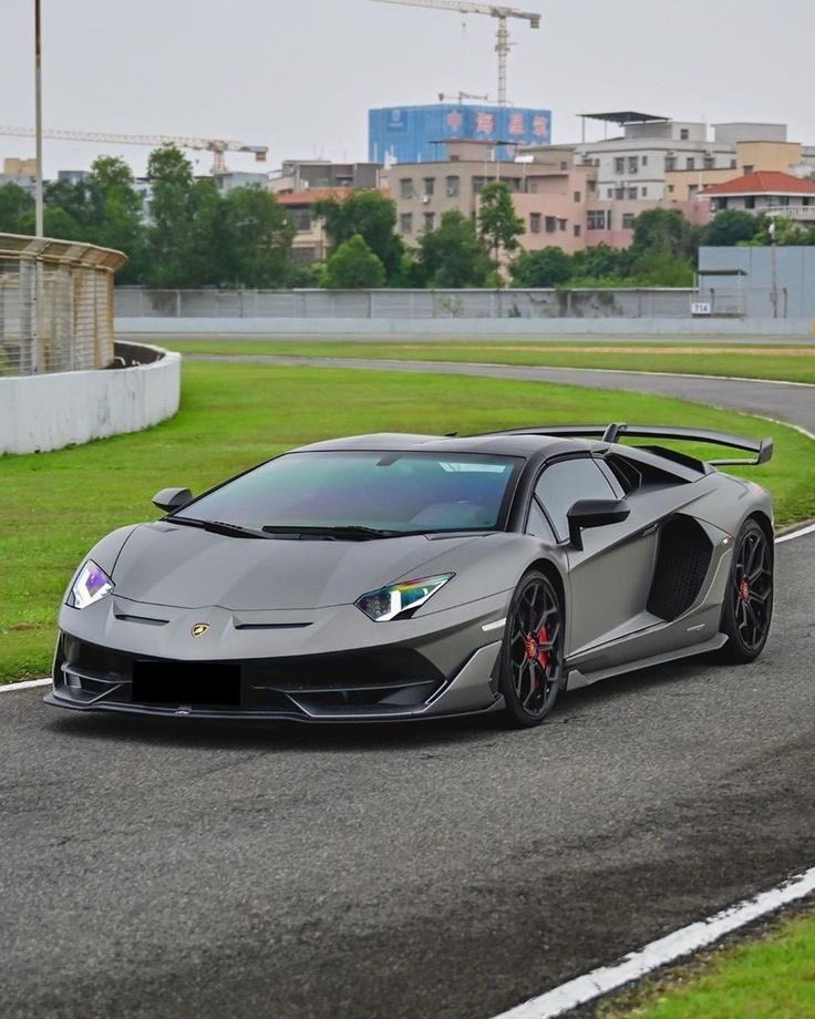 Lamborghini Aventador V12 It's a beast. Massive engine. Crazy fast. Looks like a spaceship.
.
.
.
#luxury #supercar #luxurycar