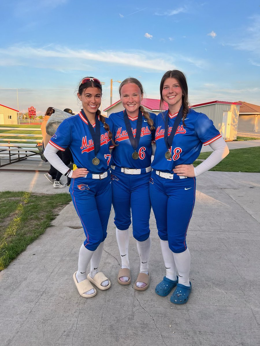 Sheyenne Softball tweet media