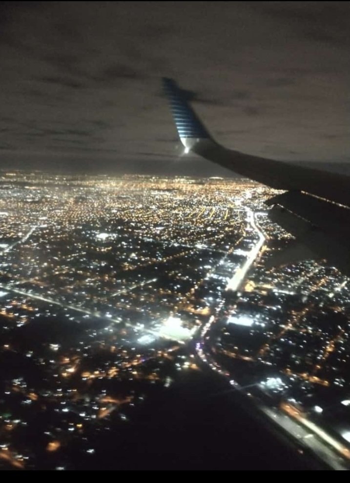 Luhidalgo25's tweet photo. Volviendo a mi amado país!!! https://t.co/im38pWccRw
