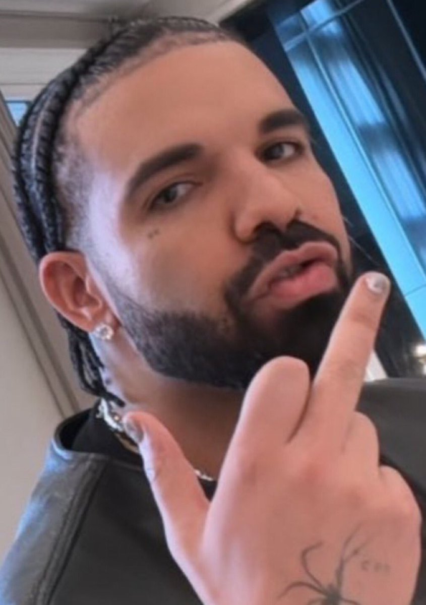 JonathanJJLLL's tweet image. Why he trynna look hard 😭 #pdffile