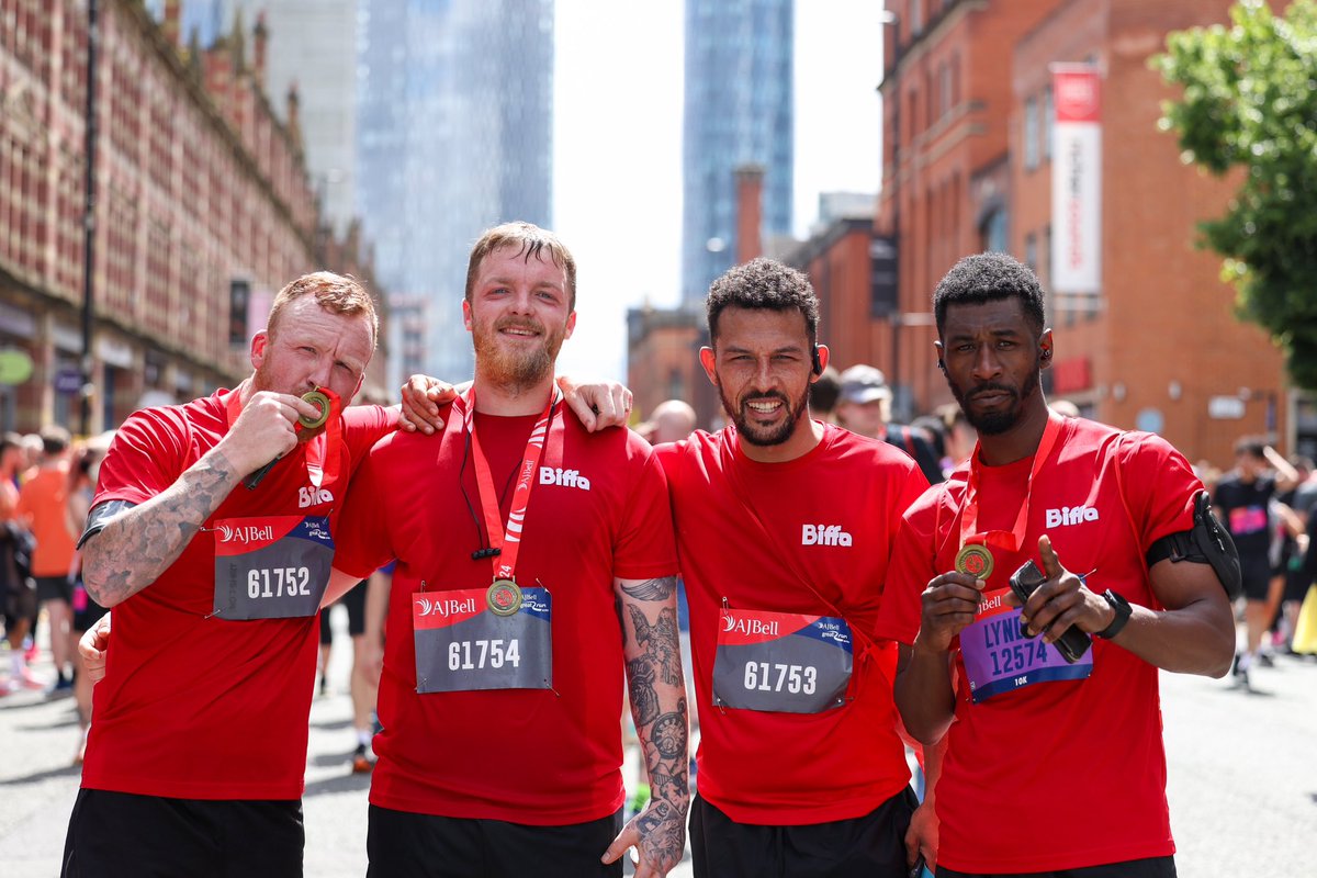 Congratulations, AJ Bell #GreatManchesterRun. 🎉

Whether you ran for a challenge, for charity, or just for fun, or you’re one of the thousands of spectators who lined the streets of Manchester cheering on 30,000 runners, we’d like to say a huge well done! 🏃‍♀️🏃‍♂️