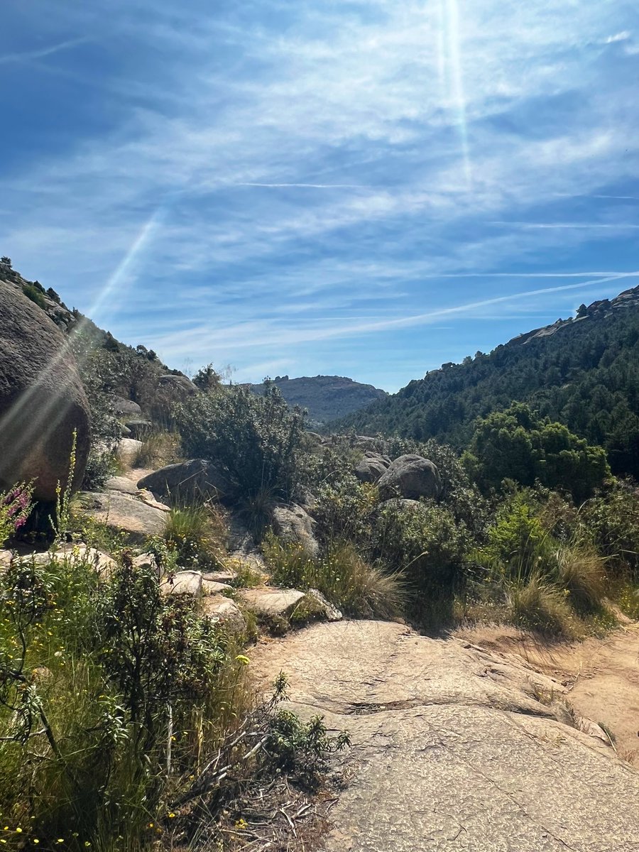 macijanae's tweet photo. Hiking in Spain https://t.co/MeZq9uPuon