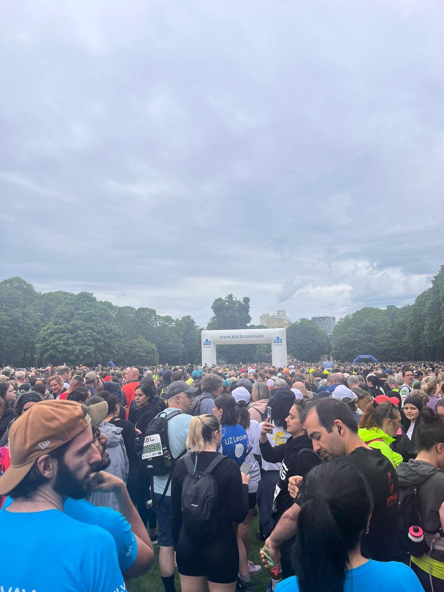#Bruxircle participated to 20 kilometers of Brussels marathon (<a href="/20kmbru/">20km de Bruxelles - 20km door Brussel</a>)🇧🇪 today as a part of Türkiye team “TR RUN 4 EU”🇹🇷🇪🇺

<a href="/TC_AVBIRDT/">Türkiye at the EU</a>
<a href="/frkkymkc/">Faruk Kaymakcı</a>