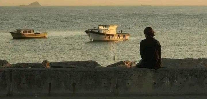 "أخاف أن أستأنس مجددًا
بأشياء ستتركني."