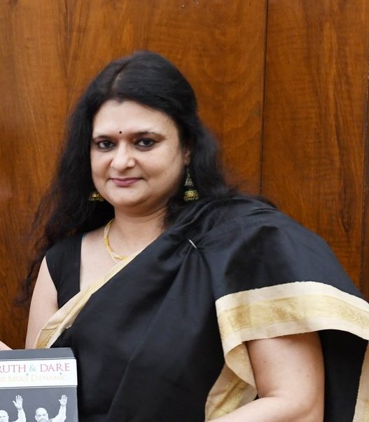 NewsAlgebraIND's tweet photo. 🚨 RAJDEEP SARDESAI again interrupted BJP's Sanju Verma when she was speaking.

SANJU VERMA 🔥🔥 - "Is It so difficult for you to pretend to be Neutral? 

"From next time, You should say 'My wife Sagarika Ghose is a Rajya Sabha TMC MP'" - Sanju Verma

"People who lecture BJP on neutrality have conflict of interest"

"You never cross question other side. You are just heckling me" - Sanju Verma alleges ⚡