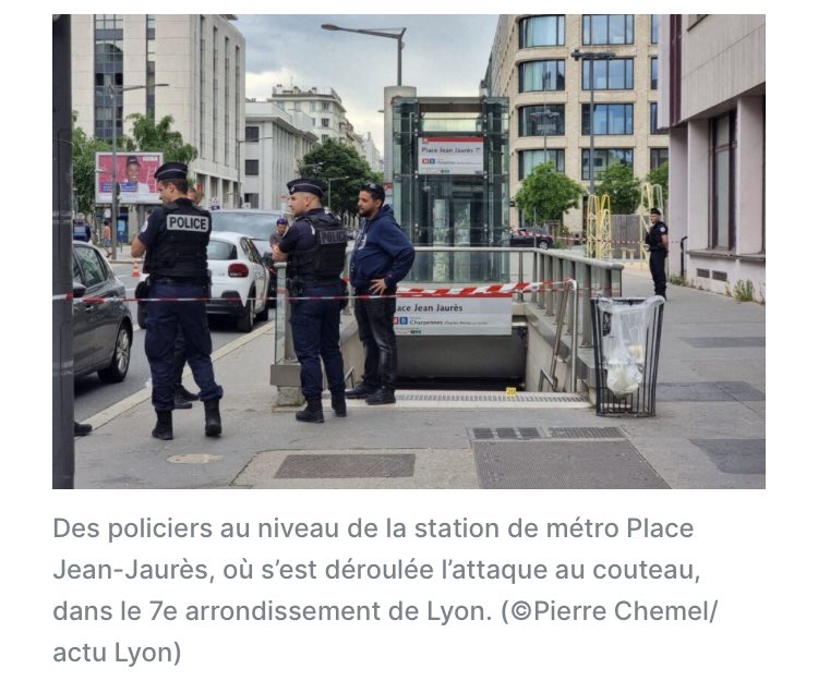 🚨Attaque au couteau cet après-midi à Lyon, 4 personnes blessées dont 2 dans un état grave Le suspect, un marocain clandestin de 27 ans sous OQTF, déjà connu des services de police, a été interpellé Mais pour @Gregorydoucet & @GDarmanin , le danger c’est l’extrême droite… #Lyon