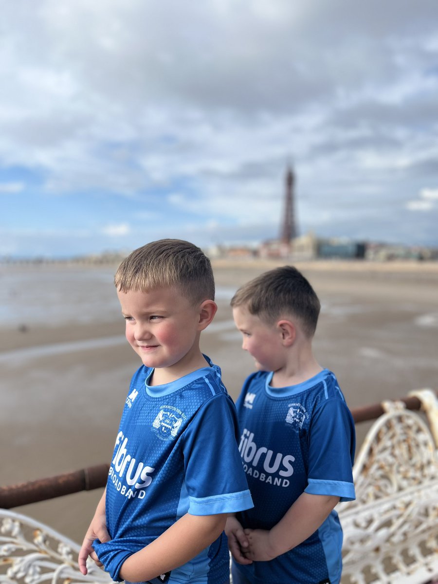 Smiles and beer by the seaside for a couple of days. A little bit of work thrown in there but a lot more family time! 🎡🗼🍻😄