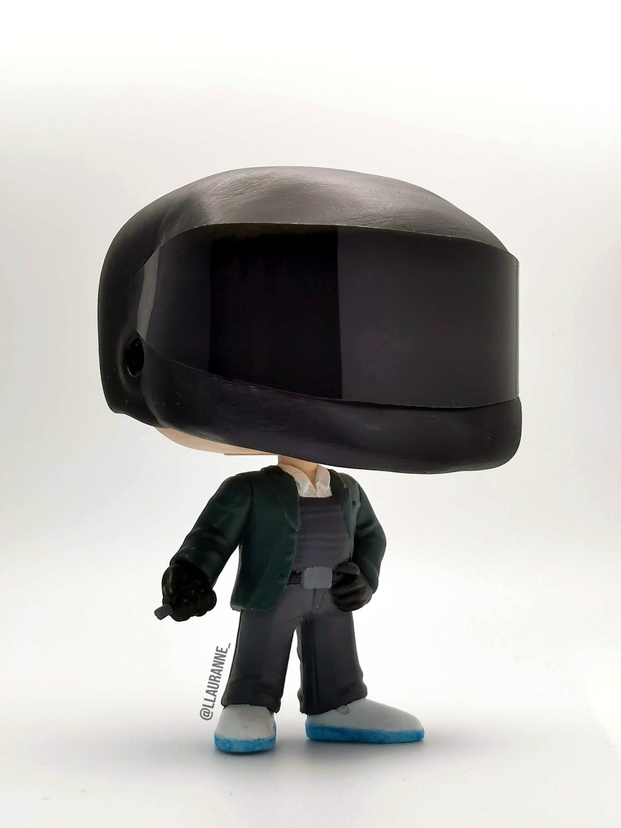 llauranne_'s tweet image. Custom Figure - Yuno Sykk (3.0 edition)

Complete with a little black dongle and glow shoes! ✨

#nopixelfanart