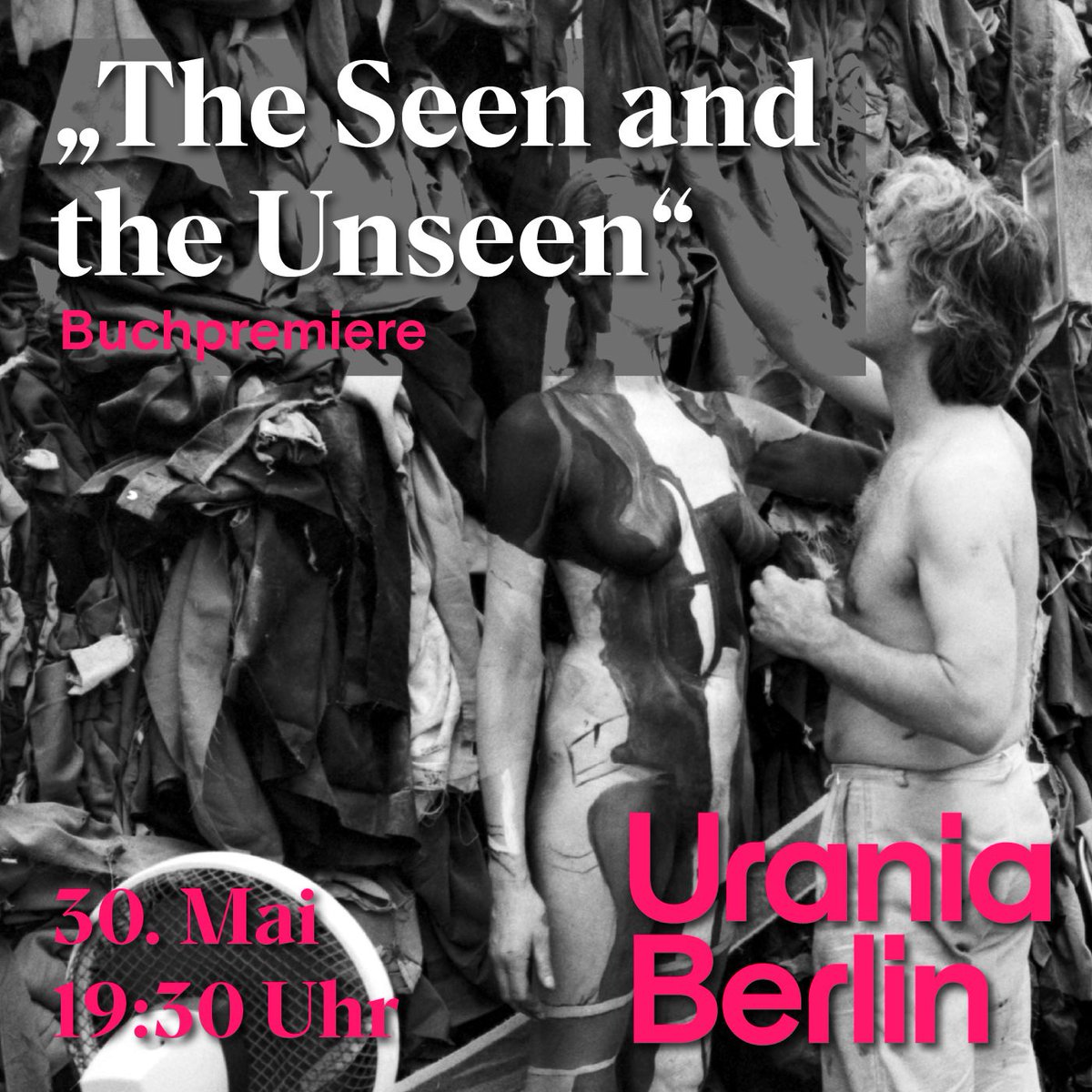 Sie sind eines der schillerndsten Künstlerpaare der 1970er Jahre: das Fotomodell »Veruschka« Vera Lehndorff und der Maler Holger Trülzsch. Der Bildband „The Seen and the Unseen' widmet sich ihrer gemeinsamen Arbeit. Buchpremiere, 30.5., Urania. Tickets uraniaberlin.reservix.de/p/reservix/eve…