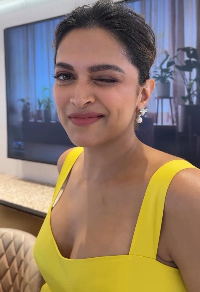 Deepika Padukone 💛🤍