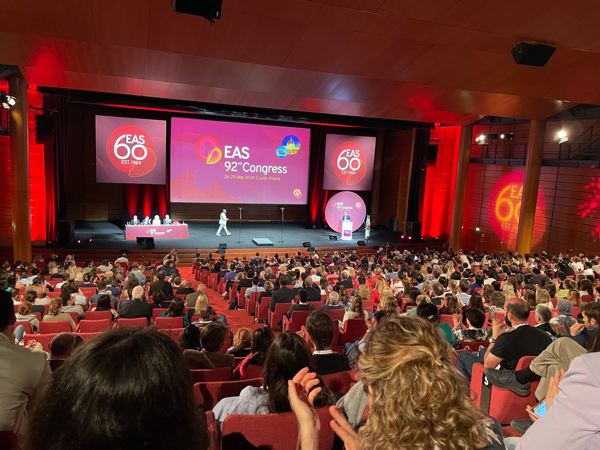 What an exciting opening session of #EAS2024 at Lyon! Absolutely stunning venue and a constellation of atherosclerosis experts!

Looking forward to speak tomorrow about our work on how efferocytosis is impaired in advanced atherosclerosis!
