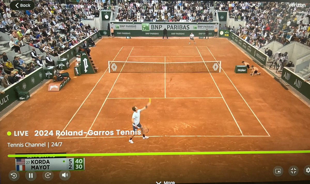 TCShowing's tweet image. No. As Richard Gasquet closed out a win on an absolutely electric Suzanne Lenglen in what is likely his final French Open, Tennis Channel was showing the first set of Sebastian Korda vs. Harold Mayot.
