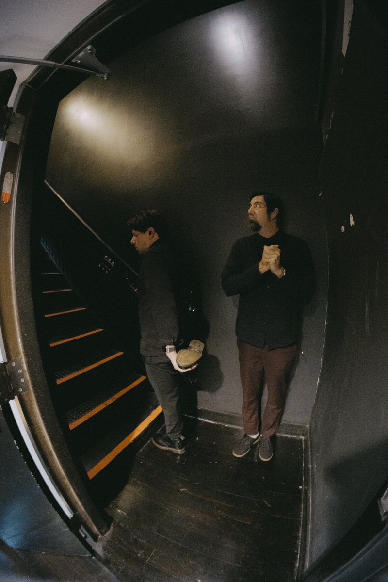 ††† tweet media