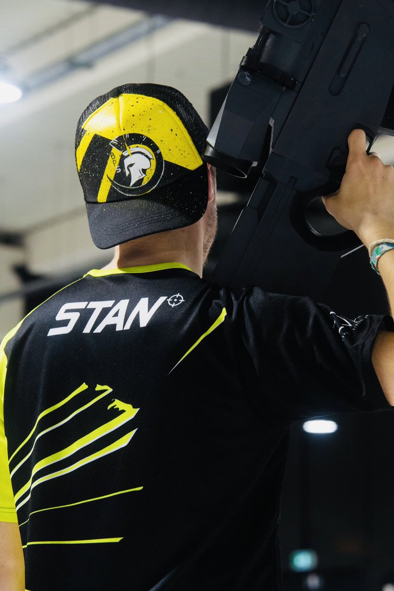 💛 NOUVELLE CUSTOM 🖤

Petite custom à l’effigie de la team <a href="/bpsolide/">BPS</a> league 2 <a href="/evagg_fr/">EVA</a> ! 

Merci à <a href="/stanarchet/">Stan</a> et PATFOU pour votre collaboration 💛

📸 <a href="/SORI0N/">Julien Goncalves 📸</a> 🔥