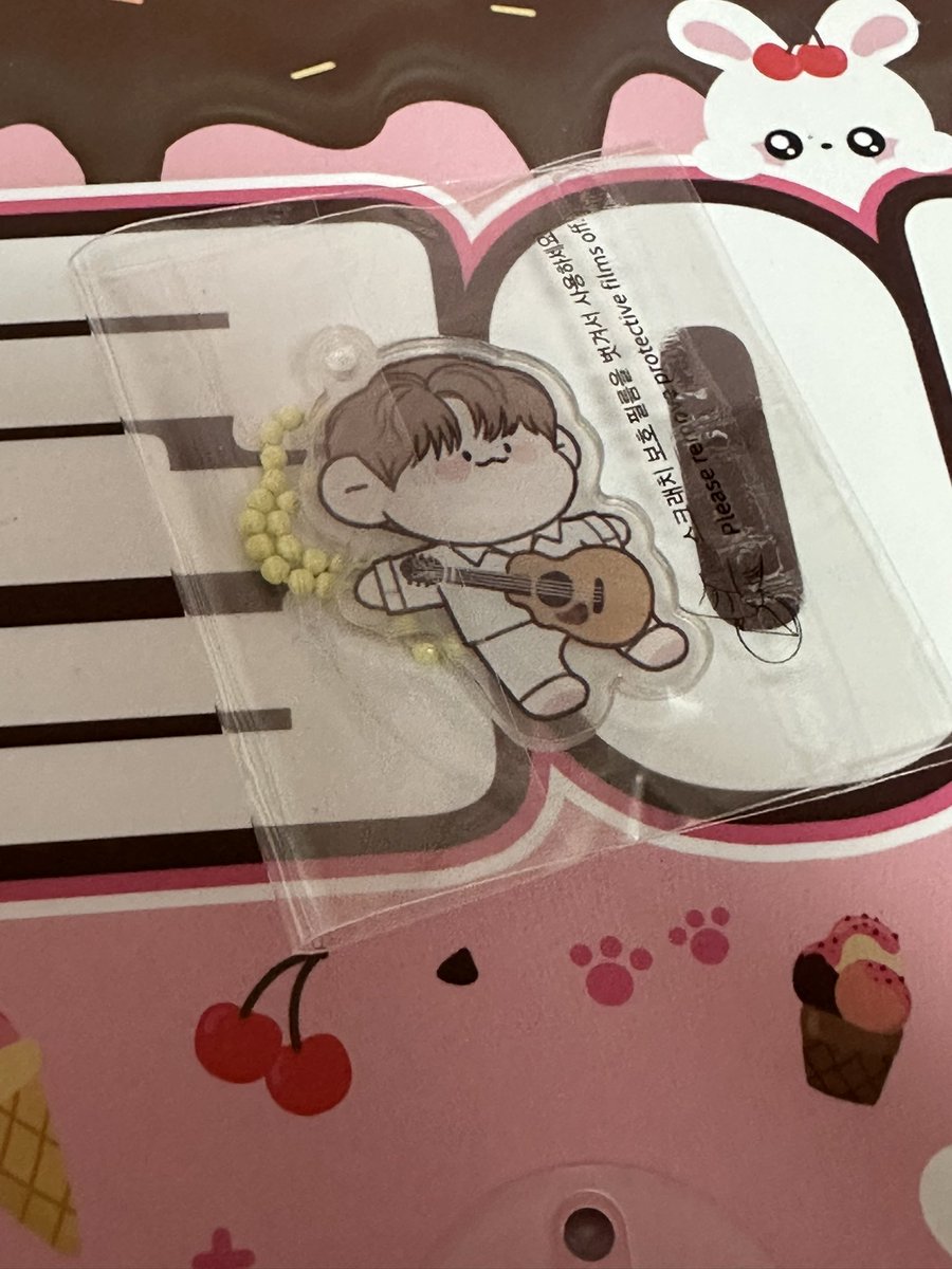 선착순 특전 키링...
🥺🥺 너무 기여워요 진짜 오열되

#KEEP_THE_RHYTHM_GOING
#마이_락스타_콥토끼