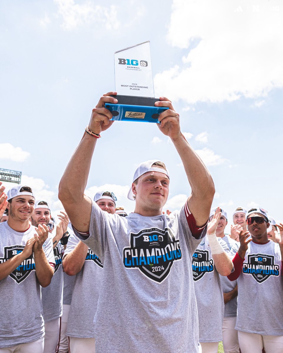 Most Outstanding Player. 🐐