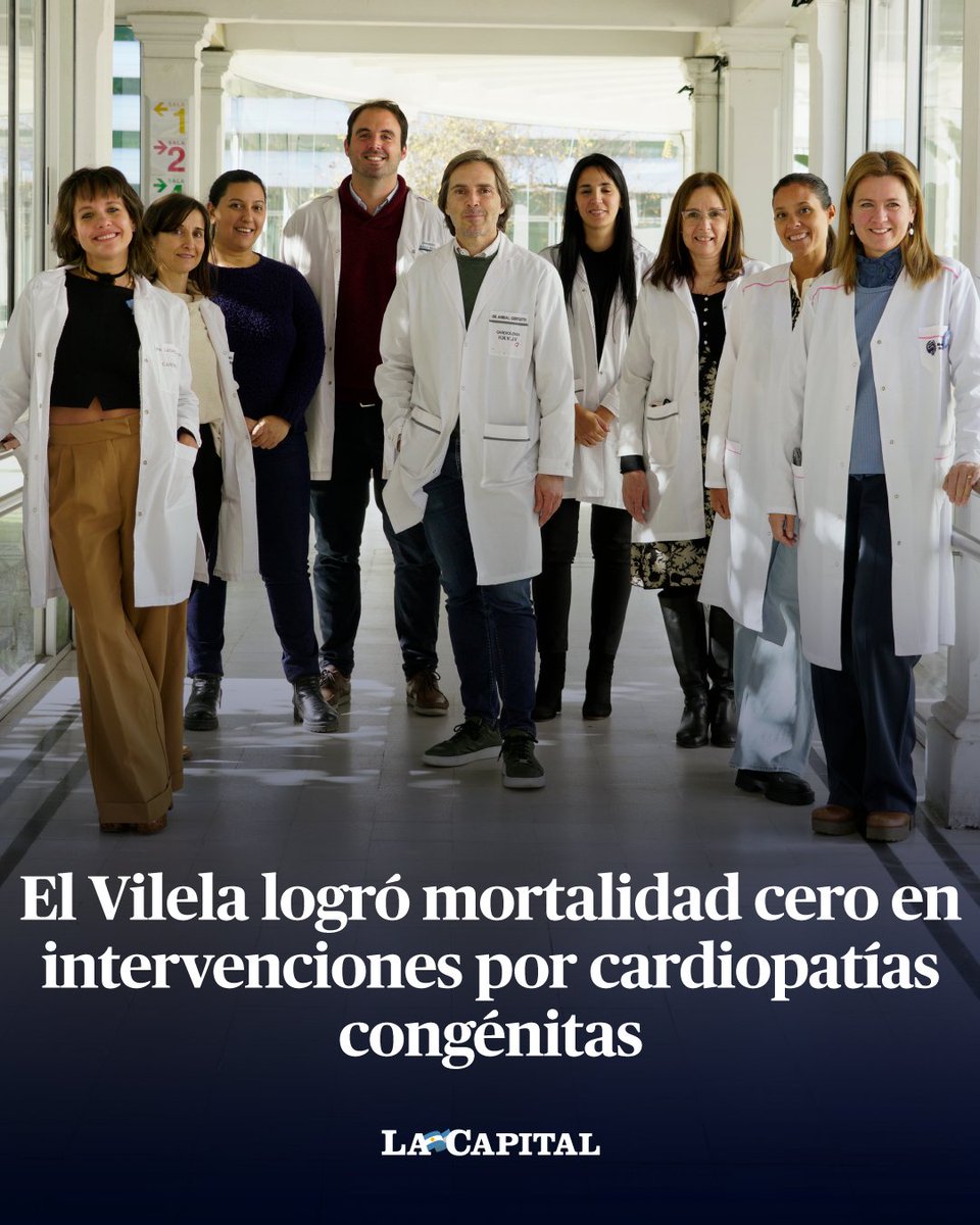 lacapital's tweet photo. 👏🏥 El Hospital de Niños Víctor J. Vilela consiguió llevar a cero la mortalidad en las intervenciones de bebés y niños con cardiopatías congénitas.

❤️ El logro es de un equipo de médicos y trabajadores de la #saludpública que apoyándose en el recorrido de los pioneros locales en esta área de la medicina, y en las experiencias de otros centros médicos de referencia, redoblaron la apuesta en los últimos años y generaron cambios que permitieron realizar 104 cirugías y 81 procedimientos de #hemodinamia desde 2022.

→ https://t.co/lWIHJ584wc

Por Florencia O'Keeffe
Foto: Celina Mutti Lovera / La Capital