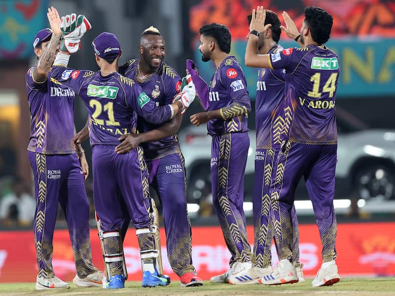 malhari_madane's tweet photo. MMM-T-40 - Finally Teamwork  Rewarded with 3rd TATA IPL Title to KKR 🏆 🏆 Good Team Spirit !!! Keep it up 💪 💪 

Hard Luck SRH !!! Still you won Hearts ❤️❤️
@SunRisers @KKRiders https://t.co/Yxhy4JXhIB