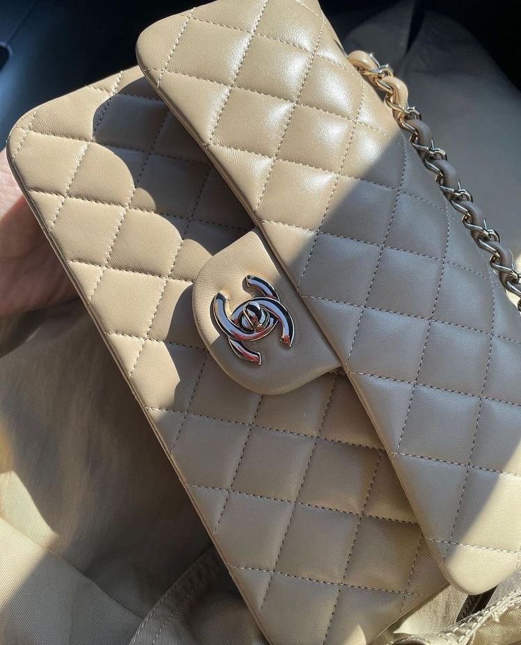 chanel cream bag