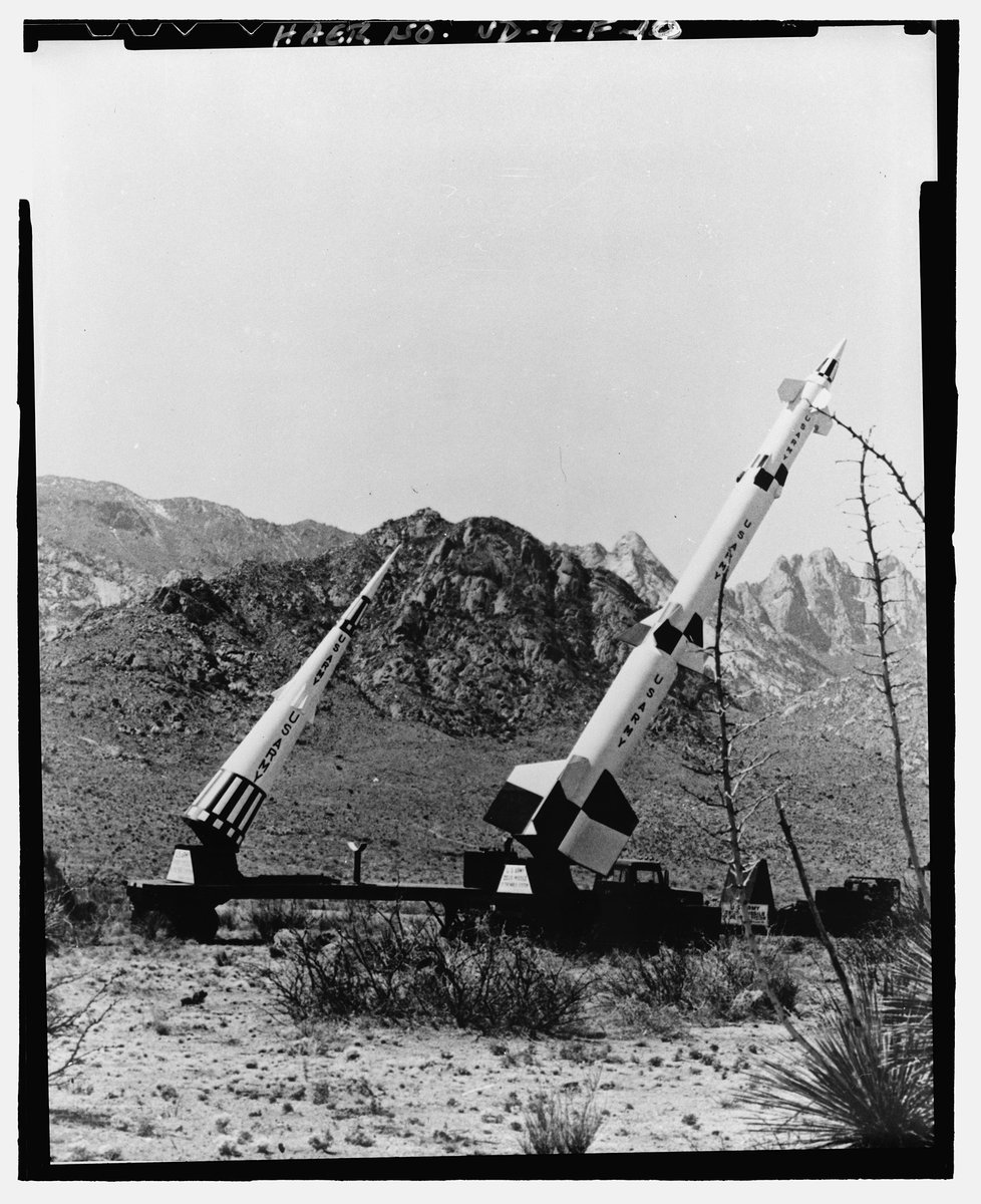 'Sprint (left), Spartan predecessor Nike Zeus (right). Photographed at White Sands Missile Range.' 🔗📷📖 srmsc.org/mis2070.html 👁‍🗨 David Novak