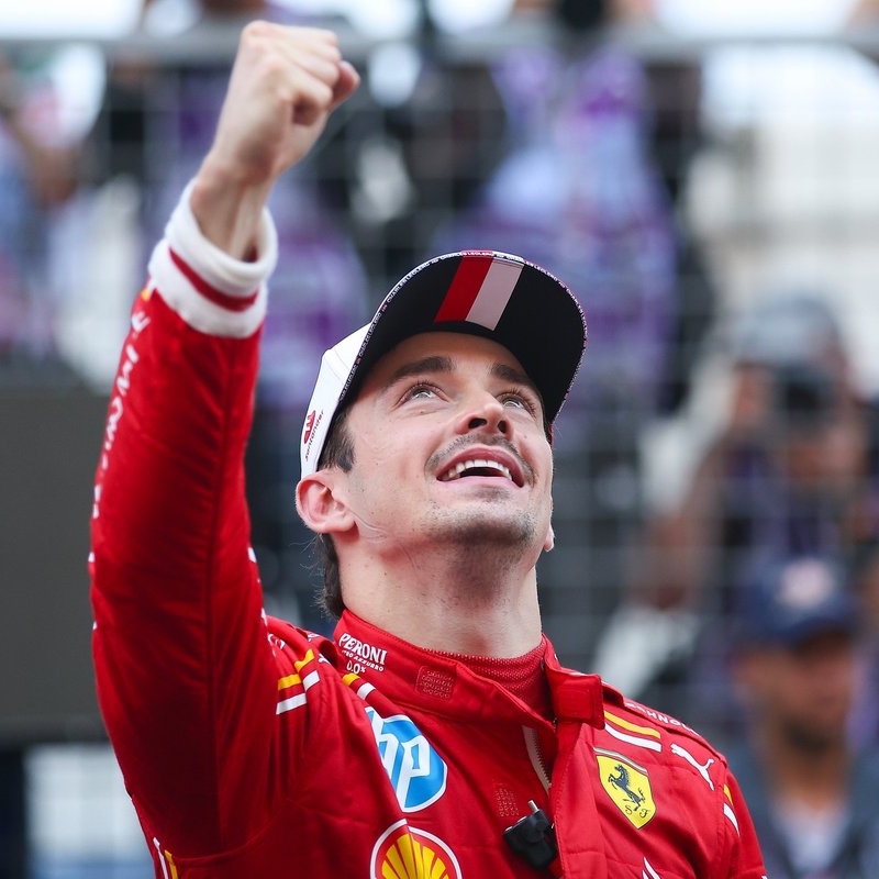 Secteur_F1's tweet image. Charles Leclerc révèle avoir eu un moment en fin de course où il ne &quot;voyait rien&quot; ayant des &quot;larmes aux yeux&quot; 🥺

&quot;Il y a eu très peu de moment dans ma carrière, voire jamais où j&apos;ai eu du mal à gérer mes émotions en course.&quot;

&quot;À deux tours de l&apos;arrivée, je suis sorti du tunnel…