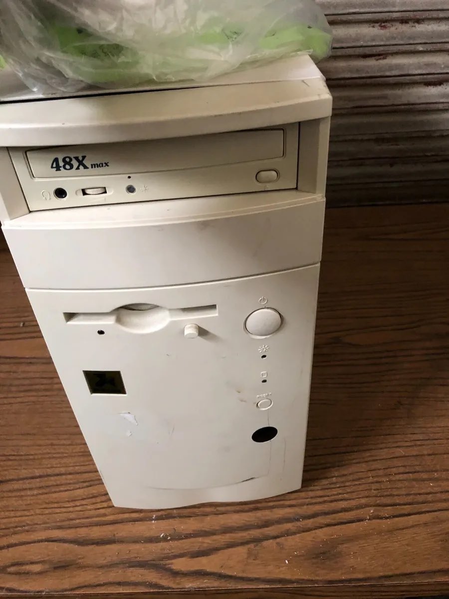 I’m hunting for a 90s / 00s beige PC case for an upcoming episode, preferably micro ATX like the pic or similar. Crazy expensive on eBay these days for something we were chucking out only a handful of years ago! Has anyone got one going spare? Let me know!