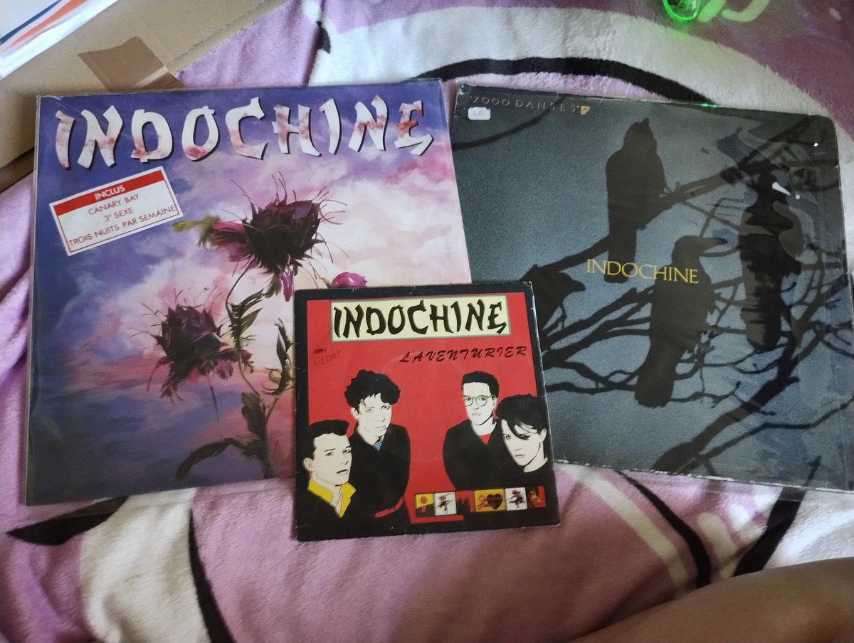 julineindo's tweet photo. Merci @cathy_19_13 pour ses belles pépites ❤️❤️😍 collector offerte pour mes 18 ans😍. Je vais pouvoir les rajouter avec ma collection 😍 merci pour cette musique qui nous fait vivre et qui nous à permis de faire de très belle rencontre😍@indochinetwitt @nicolasirkis @oLidESaT_ https://t.co/H8I562Aetl