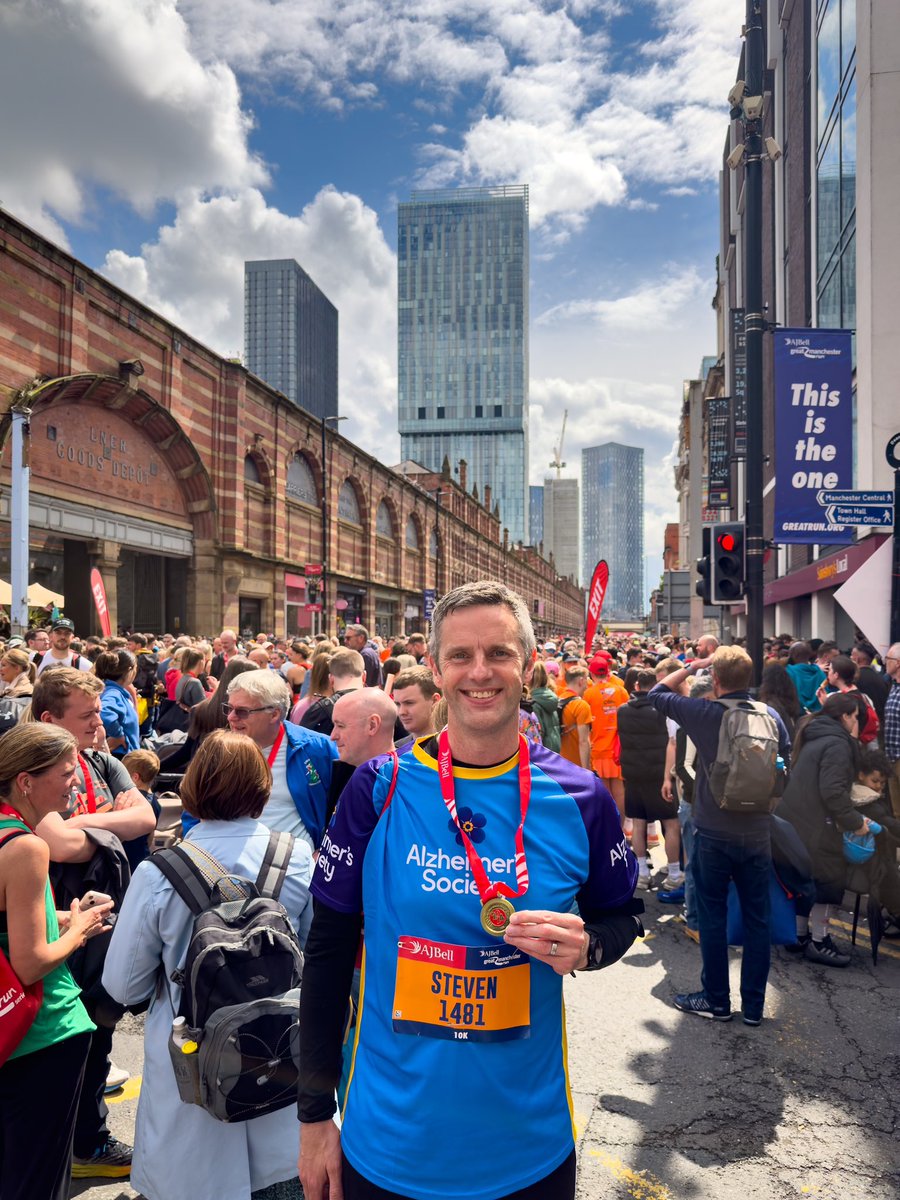 Wright_StevenJ's tweet photo. I’m doing a year of activities to raise money for the @alzheimerssoc

Completed the Great Manchester Run 10k today as the latest activity ✅

If you can spare any money to donate to a worthy cause it would be gratefully received.

https://t.co/K2uIpKUcLU https://t.co/Aruy7cfA0A