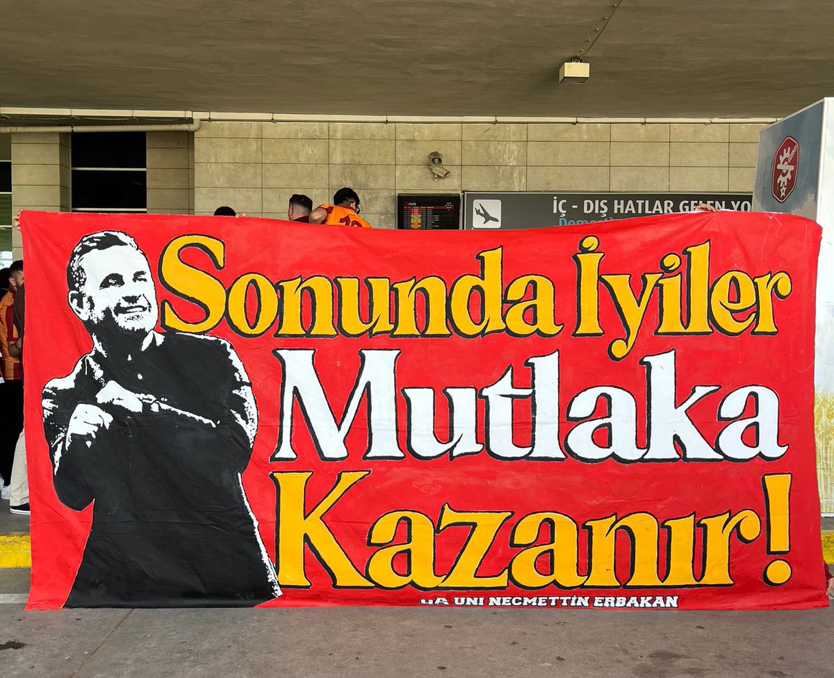ismailkelem's tweet photo. Sonunda iyiler mutlaka kazanır tarih şampiyonları yazar tarihi de Galatasaray 🏆⭐⭐⭐⭐
#Galatasaray #Cimbom #Şampiyon https://t.co/ZRdFFZz97k