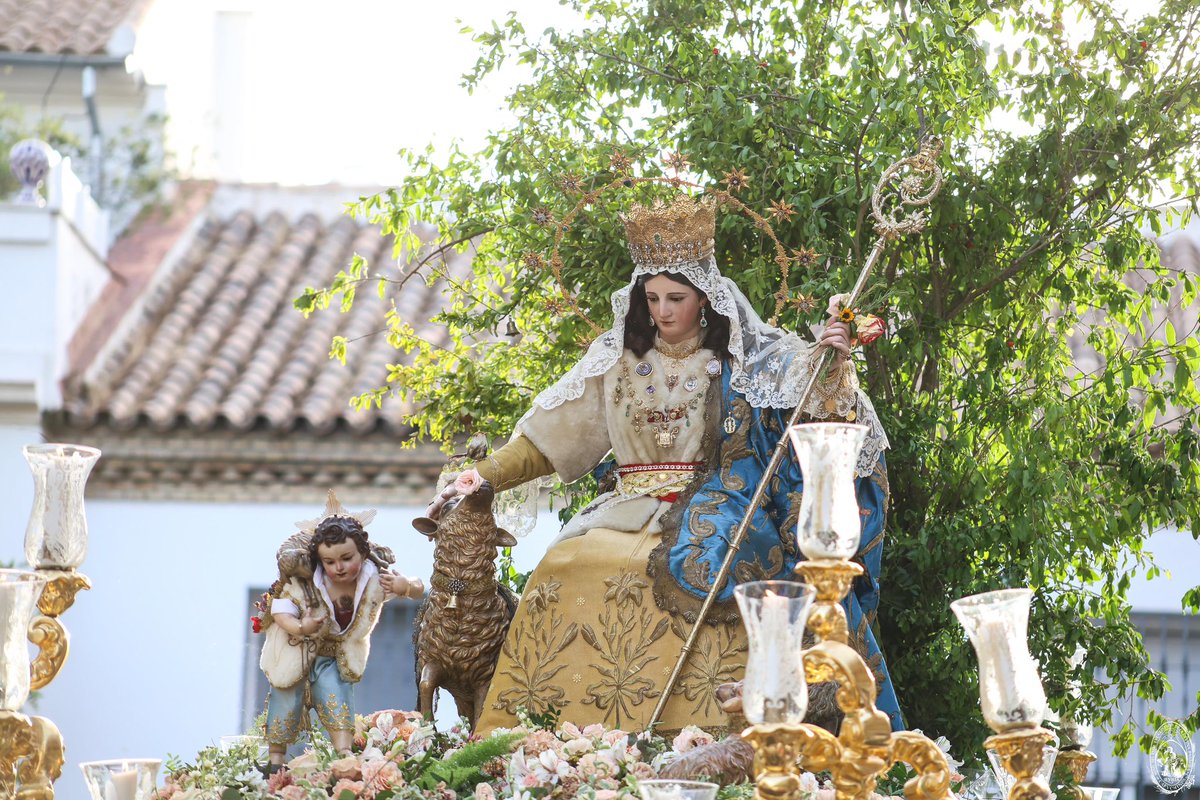 #PastoraC24 | El paso de la Divina Pastora por San Julián.