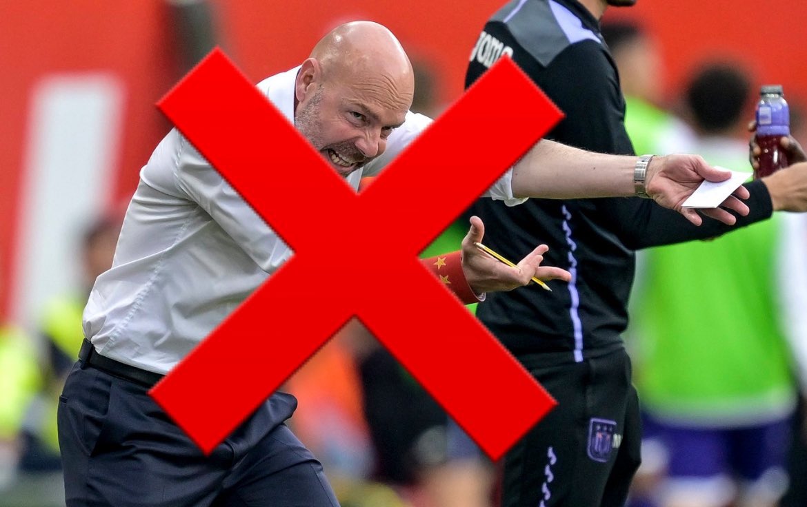 Riemer BUITEN!!!!!!!!!!!!!!!!

Dit bericht delen aub!!!

#rsca #anderlecht #ANTAND