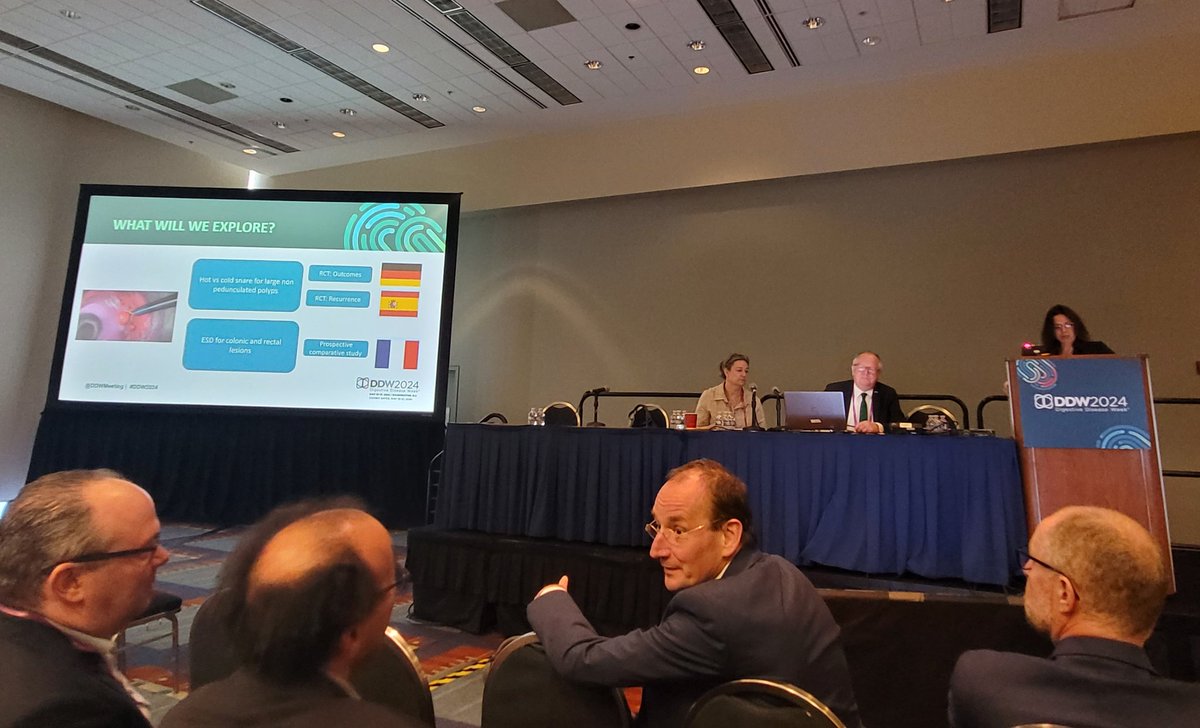 🌟 #ESGEatDDW supporting Marianna's breathtaking talk🥰

🔵 #European Society of #Gastrointestinal #Endoscopy
🔗 esge.com/home

@DDWMeeting 🌐🌎
🗓 May 21, 2024
#WashingtonDC 🇺🇸🥰

@RafBisschopsBE #CesareHassan @RoosPouw @VicenteLorenz19
@ESGE_news #GITwitter #DDW2024