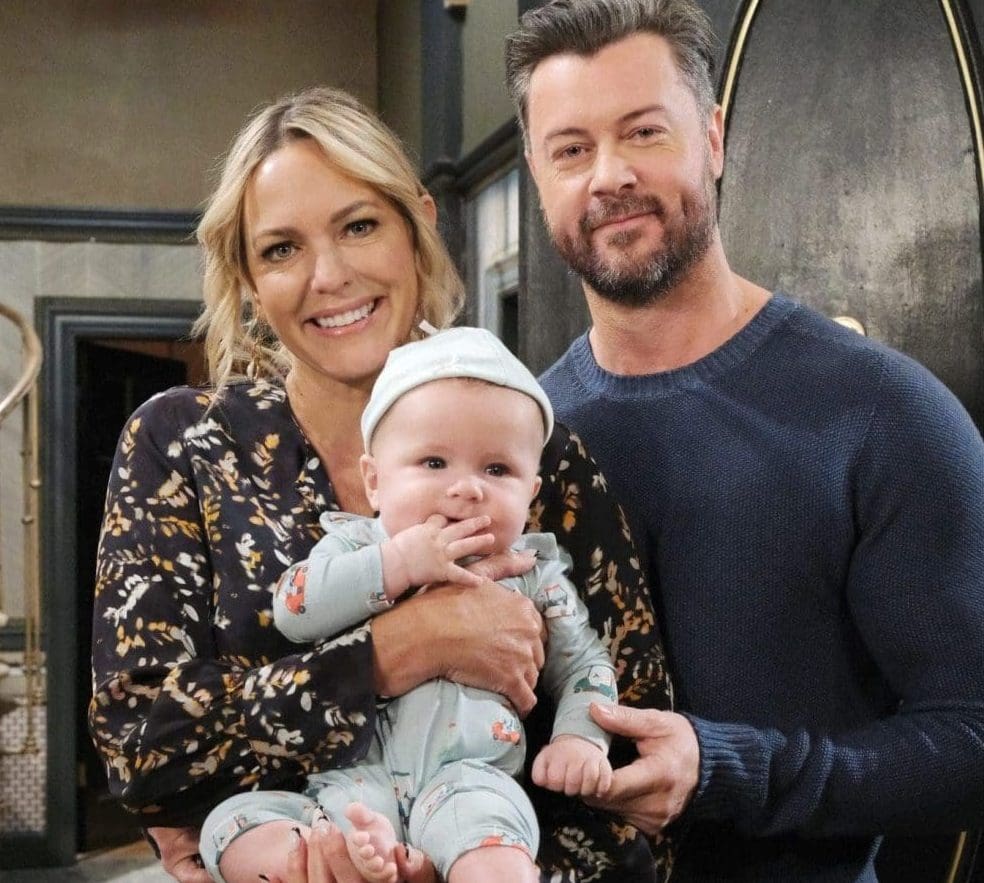 One step closer😃 two steps back🫤 DAYS OF OUR LIVES Preview: Nicole Gets Her Baby Back; Then Hauls Off and Decks Sloan - bit.ly/4bW8JvF @Ari_Zucker @DgFeuerriegel @JessicaSerfaty @greg_vaughan @DaysPeacock