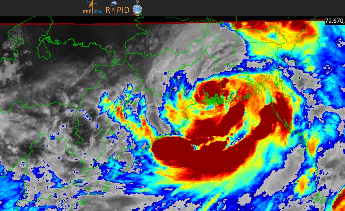 As per IMD #CycloneRemal began landfall process. Heavy rains possible over North #Odisha #WestBengal and #Bangladesh overnight.