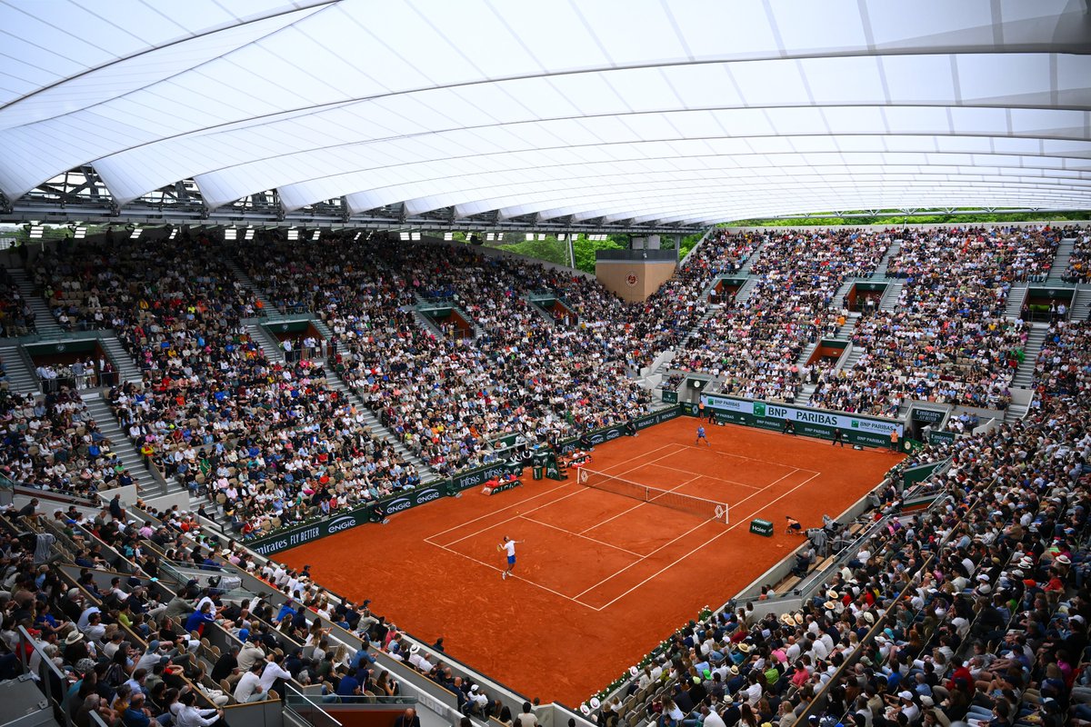 Olympic tennis at @rolandgarros will be 🔥🔥🔥 It's hosting BOXING finals too!