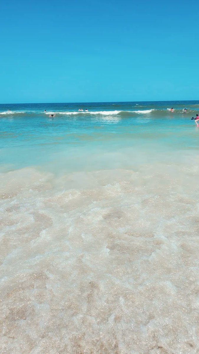 seandaustin's tweet image. Thankful for another beautiful day at the beach with this stunning ocean 🙏