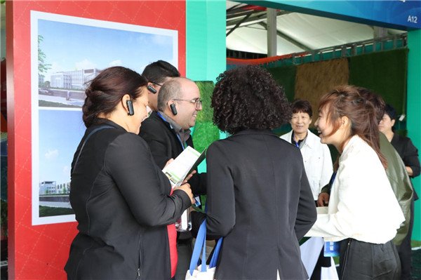 Una las actividades en las que participó delegación de @Cuba🇨🇺 en Curso de #PolíticasCTI fue inauguración de 1ra Exposición de redes de cuerdas y mallas en Huimin, la mayor base de producción de redes de cuerdas nuevas de la República Popular China @EdMartDiaz @SANTANACITMA