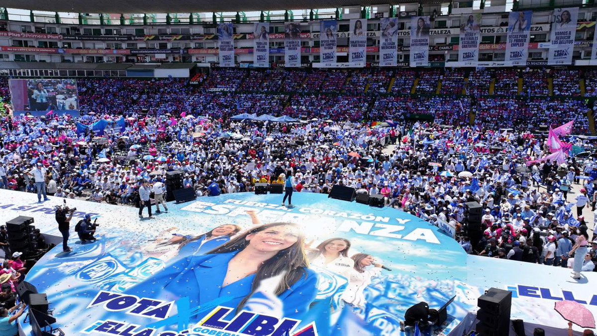 ¡Qué día tan maravilloso! Su cariño y apoyo nos dan la fuerza para seguir adelante. ¡Junt@s claro que podemos! #FuerzaCorazónyEsperanza 💙🙏
