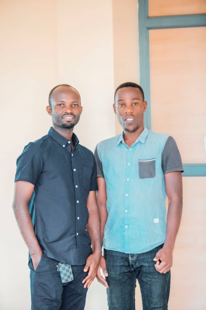 Adrien2Niyikora's tweet photo. Thank you for your unravelable support for the academic journey, and thereafter
@ChanceC91018298 https://t.co/qwI1wQExSK