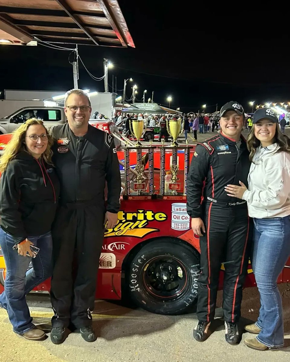 KodyRacing's tweet photo. Last night was fun!! Let's do it again tonight 🎆
RACE DAY #2
Super Late Models with a 30 lap and a 70 lap feature at Colorado National Speedway https://t.co/gDeQANdH5X