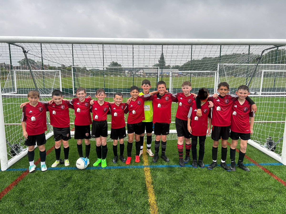 RBA_PEdept's tweet image. Congratulations to the year 6 boys football team who finished their TREBLE in style. Having already won the league and district cup they took the county cup crown following a 6-0 win over a spirited Arnold. Goals from DY 🎩 Roman ⚽️⚽️ and Freddie ⚽️ #VOICE #PEforALL