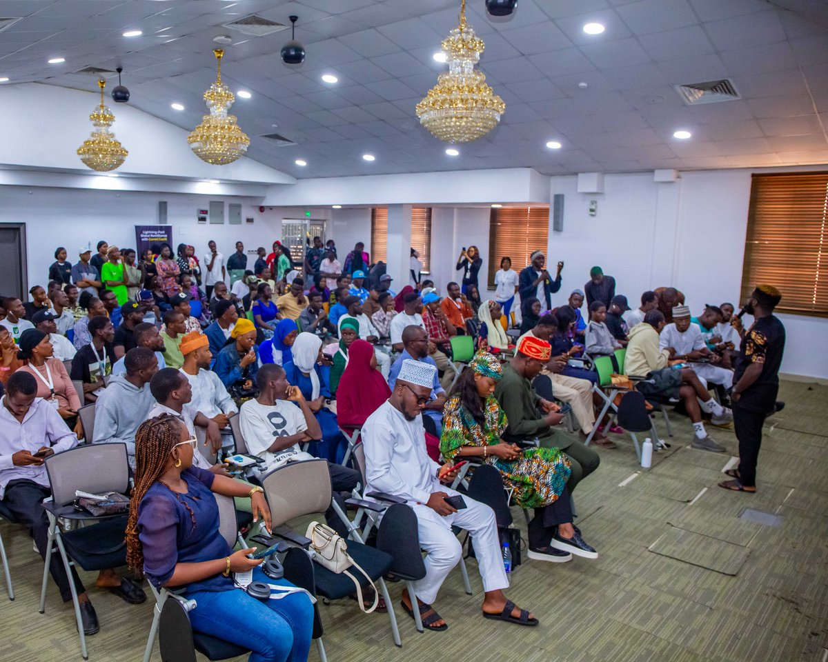 Yesterday #Bitcoiners in Abuja 🇳🇬 celebrated the Africa #Bitcoin Day in Grand style discussing economic and social impact of #Bitcoin Africa.

#Bitcoin has been vital in facilitating crossborder trades & empowing the Youths in Africa

Powered by @AfroBitcoinOrg 
#ABC2024
#ABD2024