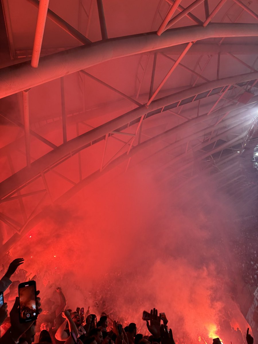 her sene sensin şampiyon.