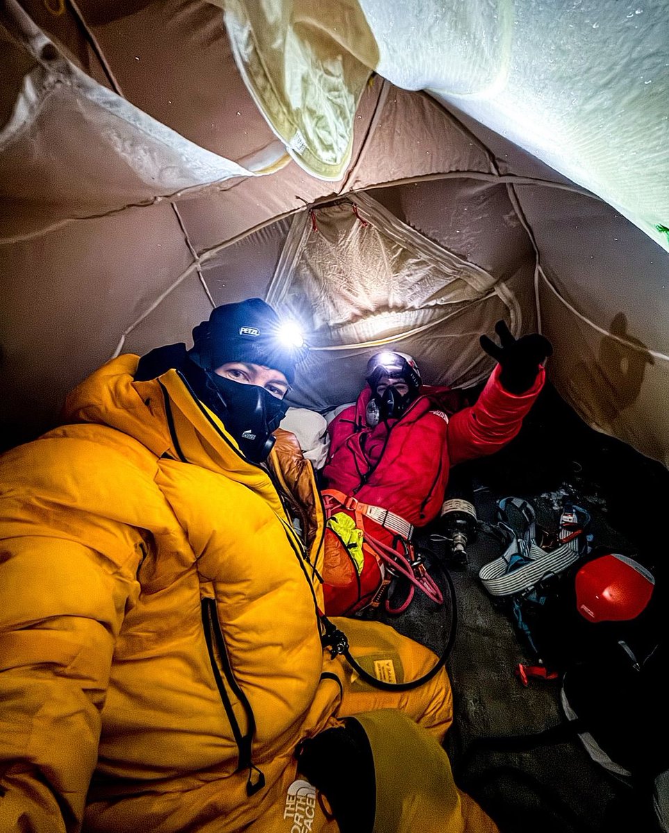 🏔️🇫🇷 Après avoir gravi l’Everest, le youtubeur Inoxtag est de retour en France. (Mathis Dumas/Instagram)