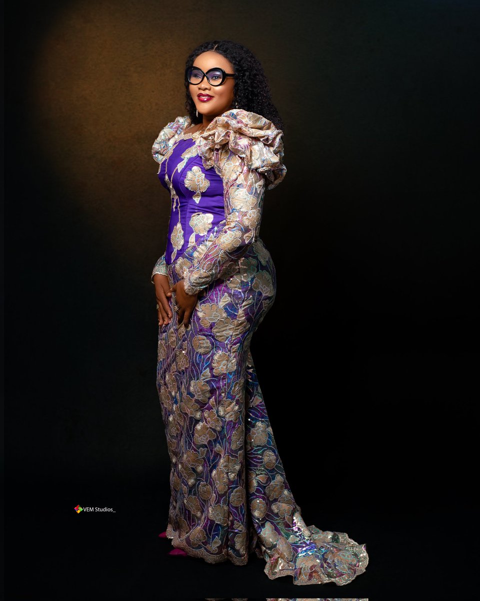 Woman of Substance tweet media