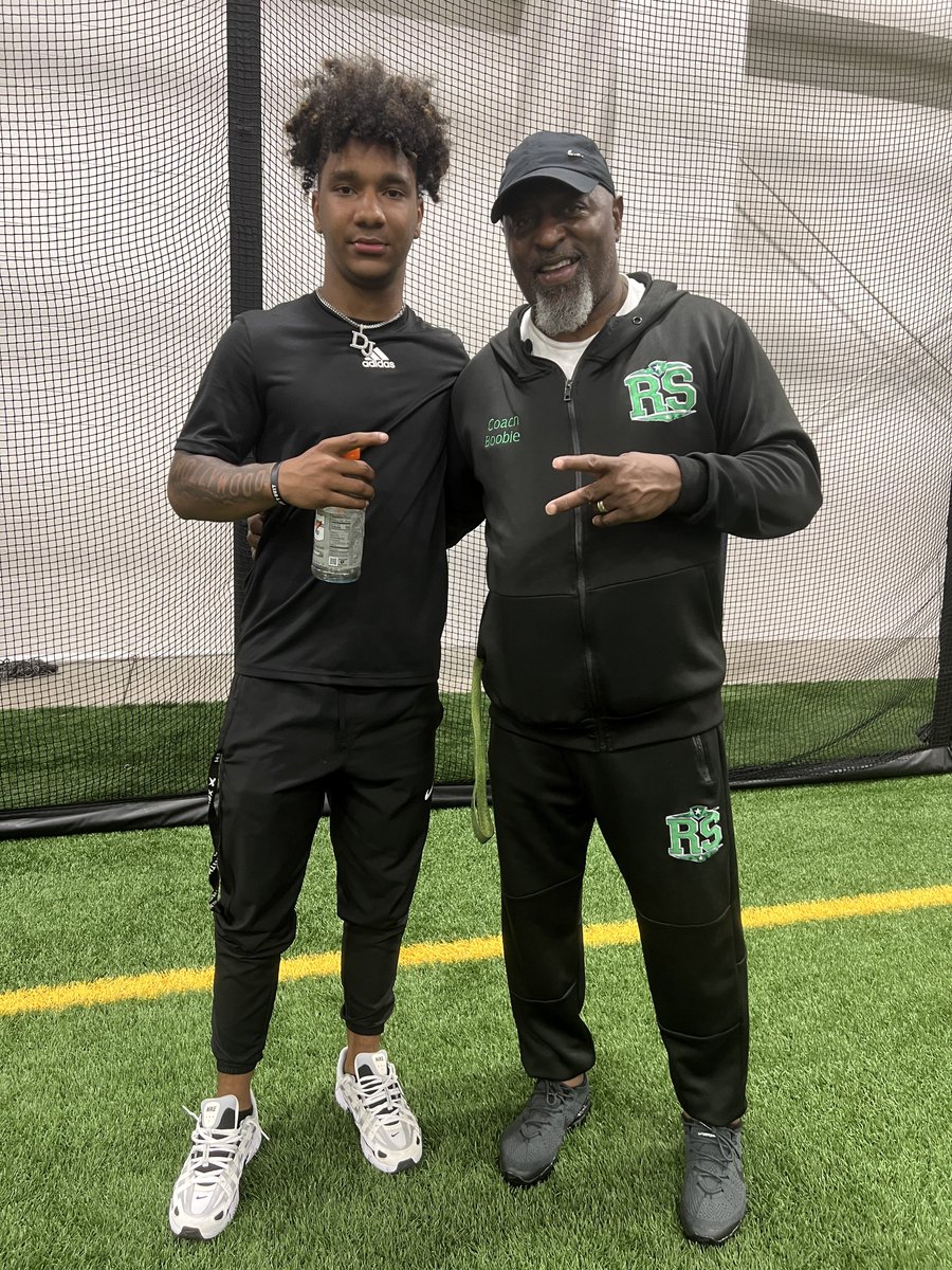 Jourdan Lewis Camp and Rising Stars Camp It was good visiting and helping around the camps 💪🏽