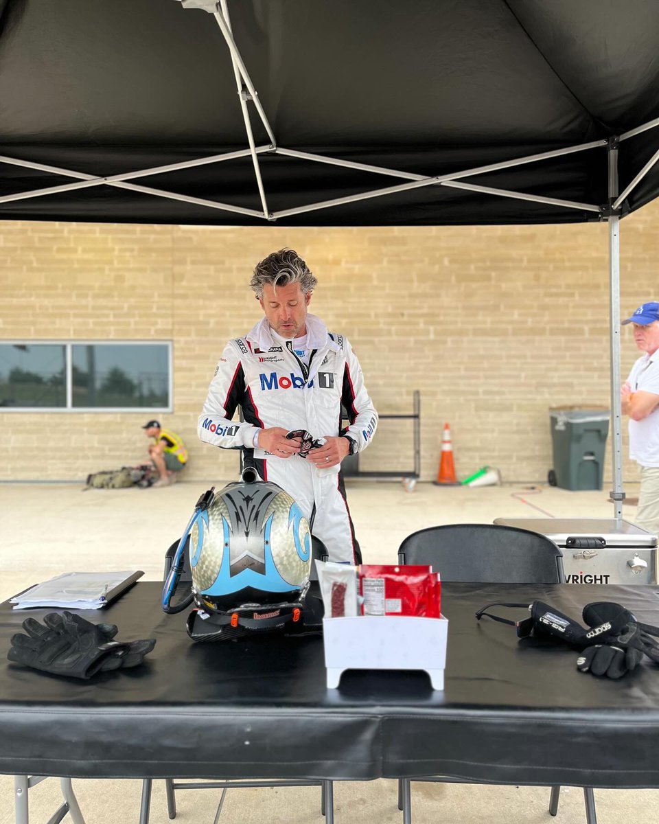 merdersuniverse's tweet image. "Que ótimo retorno! @pLmotorsport. [Que] dirigiu muito bem. E eu não conseguia me imaginar correndo com mais ninguém além dele. Esse cara ainda tem [um] grande espírito de equipe!!!! Tivemos um ótimo momento. Obrigado." 

📲 | Patrick Dempsey via Instagram.